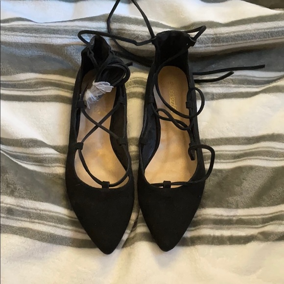 Black flats - Picture 2 of 6